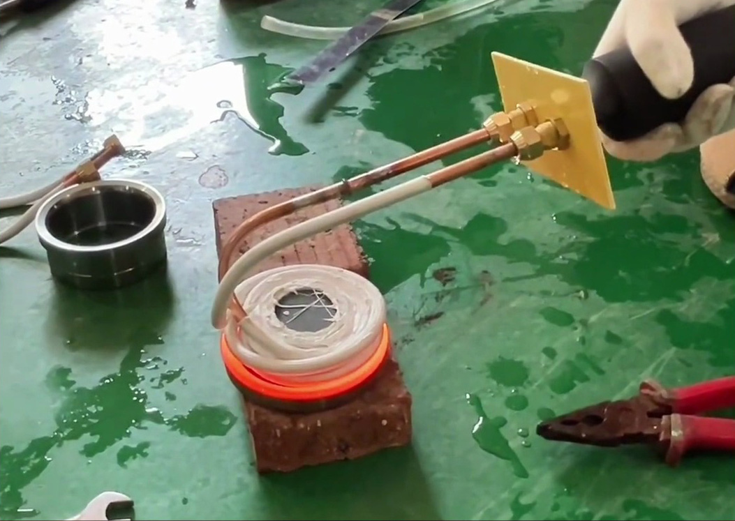 手把手教你精确热取100mm座圈，手持式感应加热无损不伤件