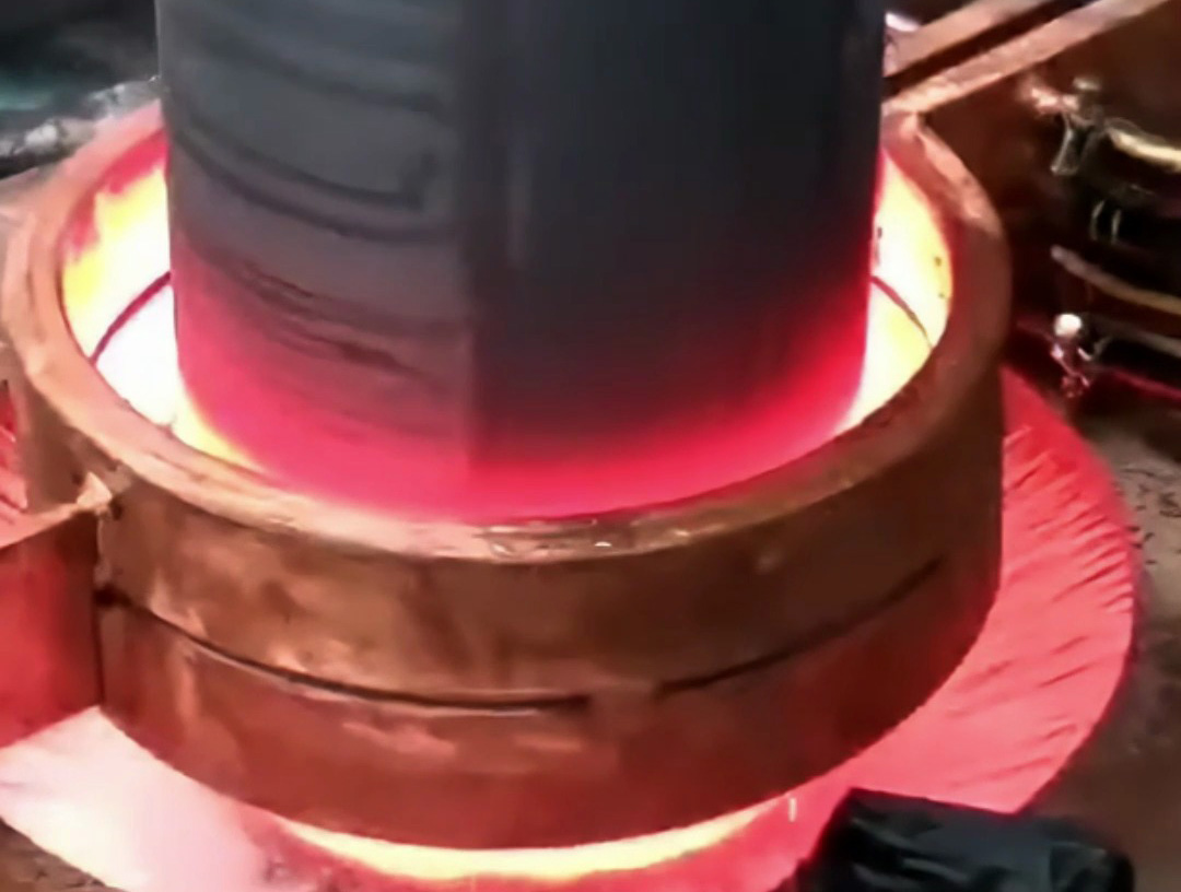 大型沉载工件深层硬化，选数控中频淬火机床